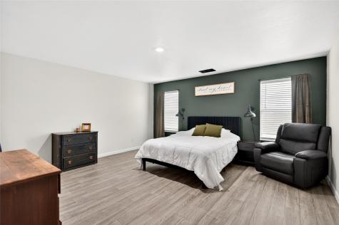 821 Sugartree Drive Cleburne TX 76031