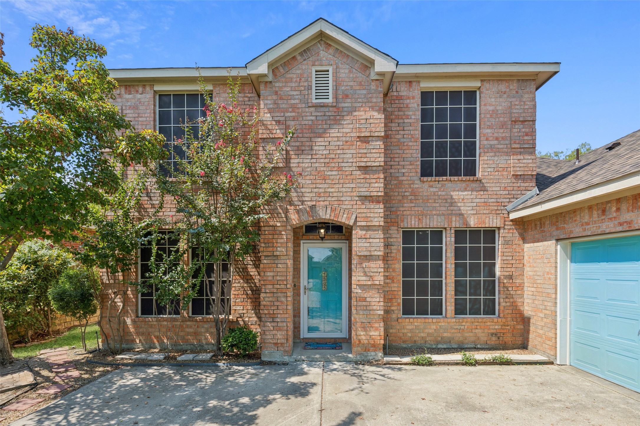 4505 Woodbluff Drive Mesquite TX 75150