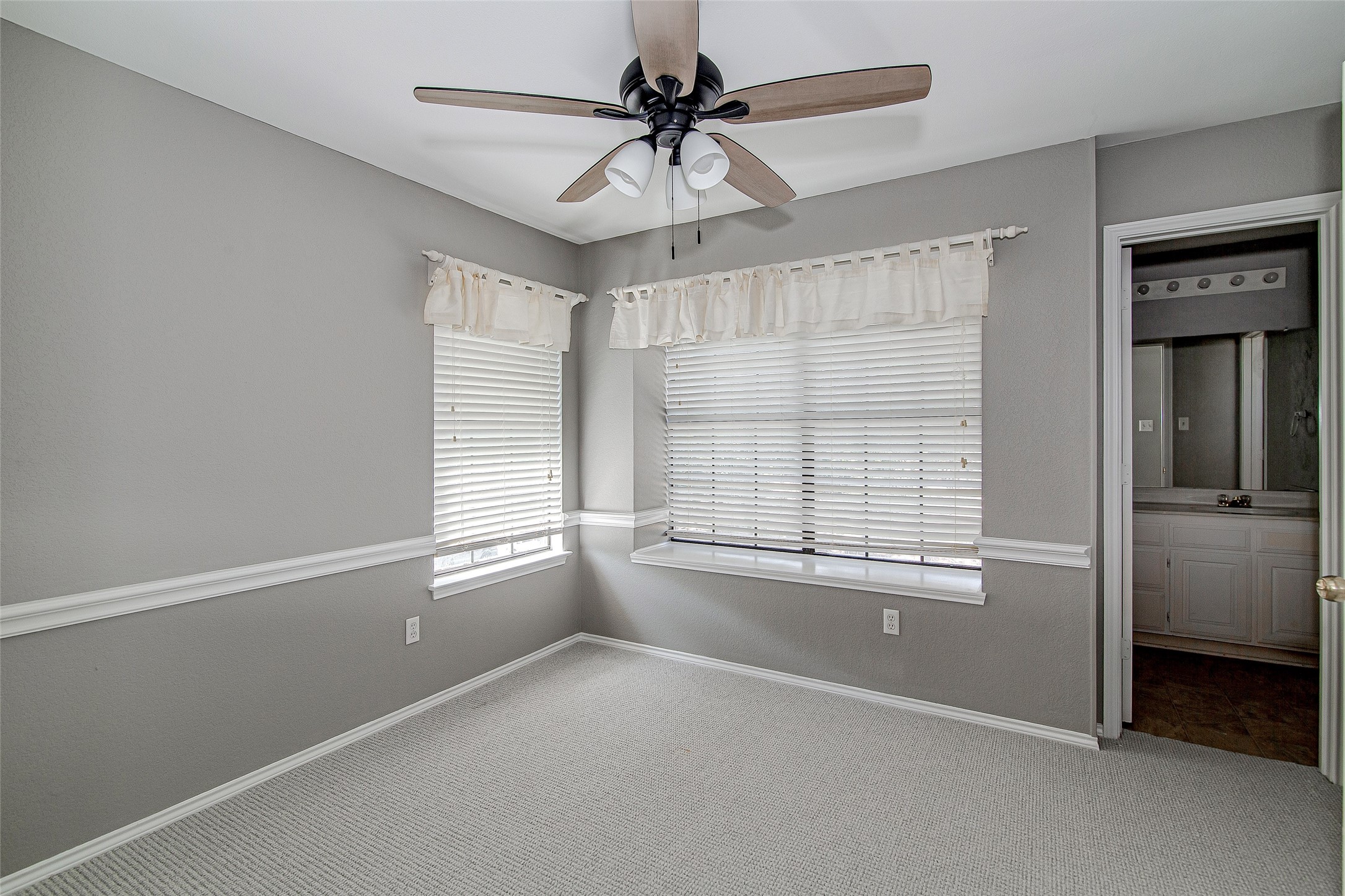 6701 Johns Court Arlington TX 76016
