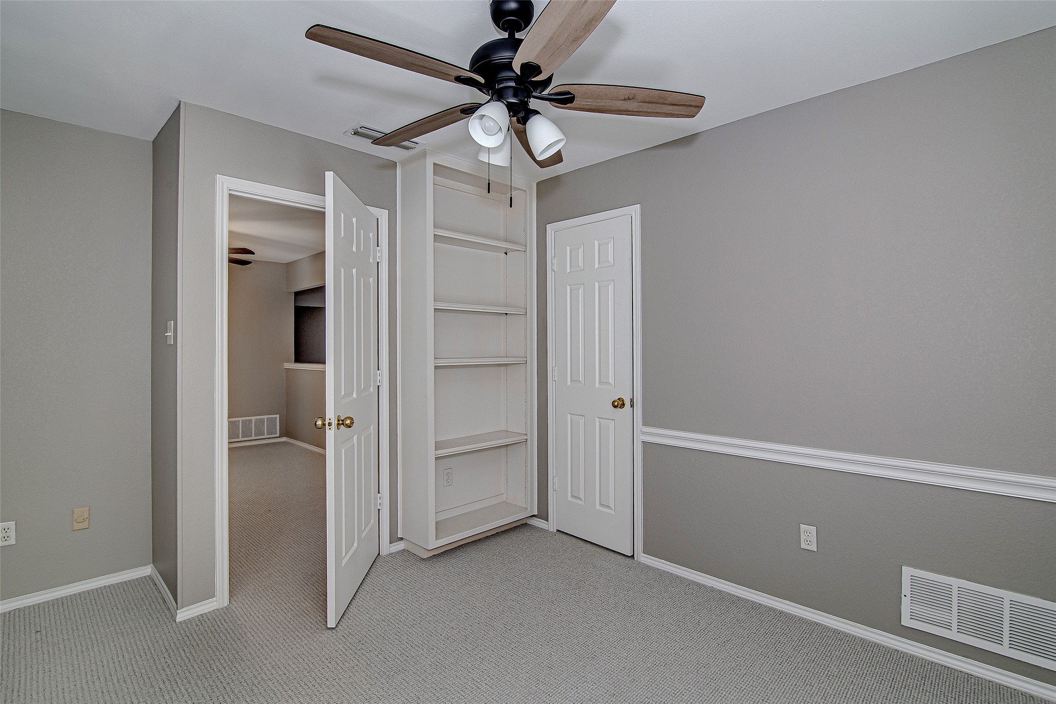 6701 Johns Court Arlington TX 76016