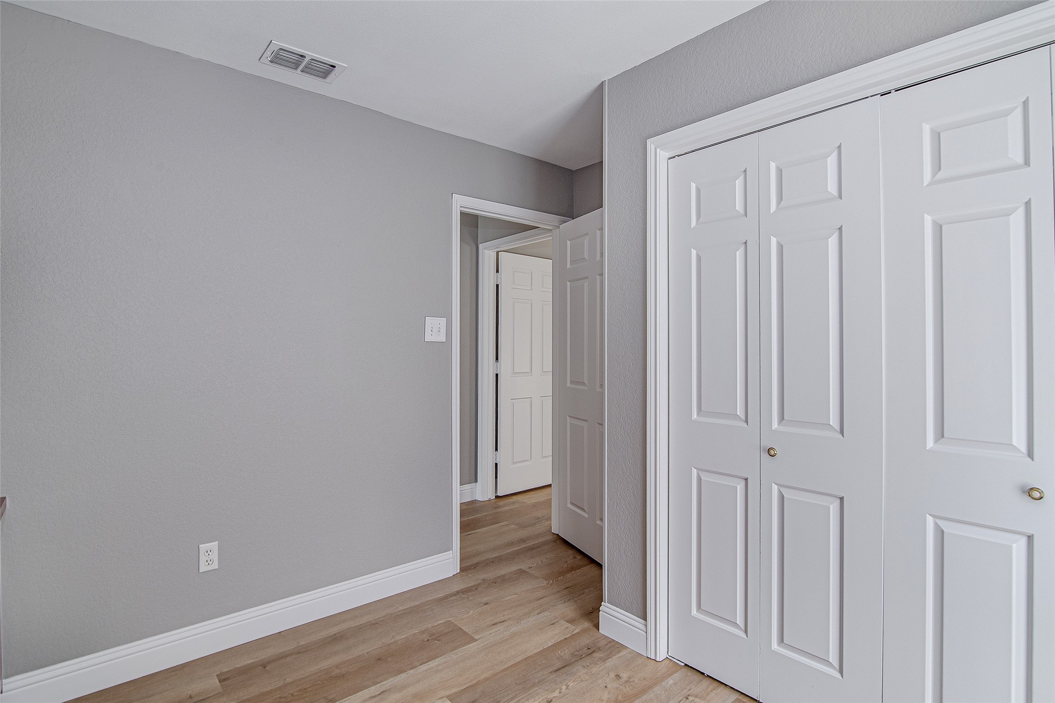 6701 Johns Court Arlington TX 76016