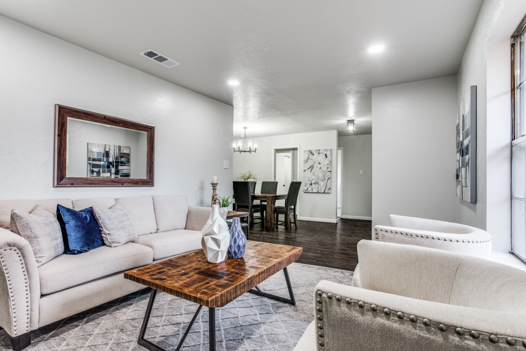 4013 Burkett Drive Benbrook TX 76116