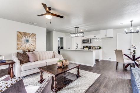 4013 Burkett Drive Benbrook TX 76116