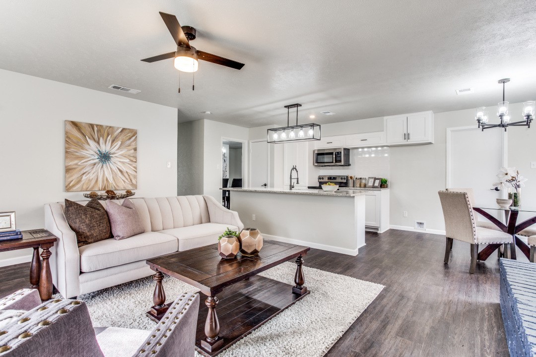 4013 Burkett Drive Benbrook TX 76116
