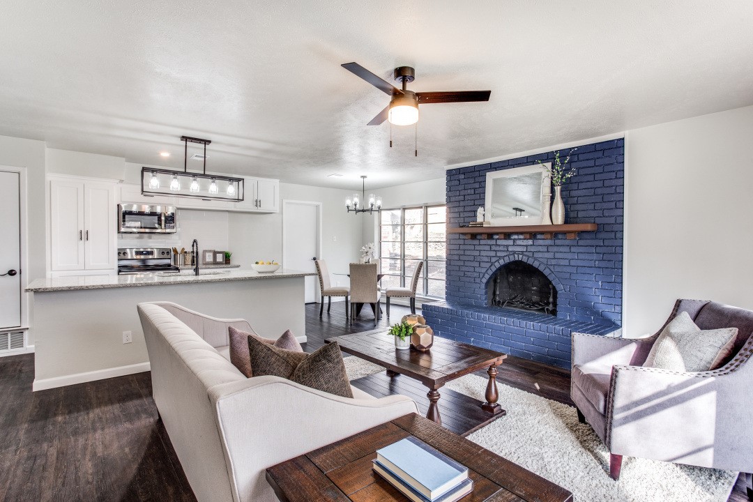 4013 Burkett Drive Benbrook TX 76116