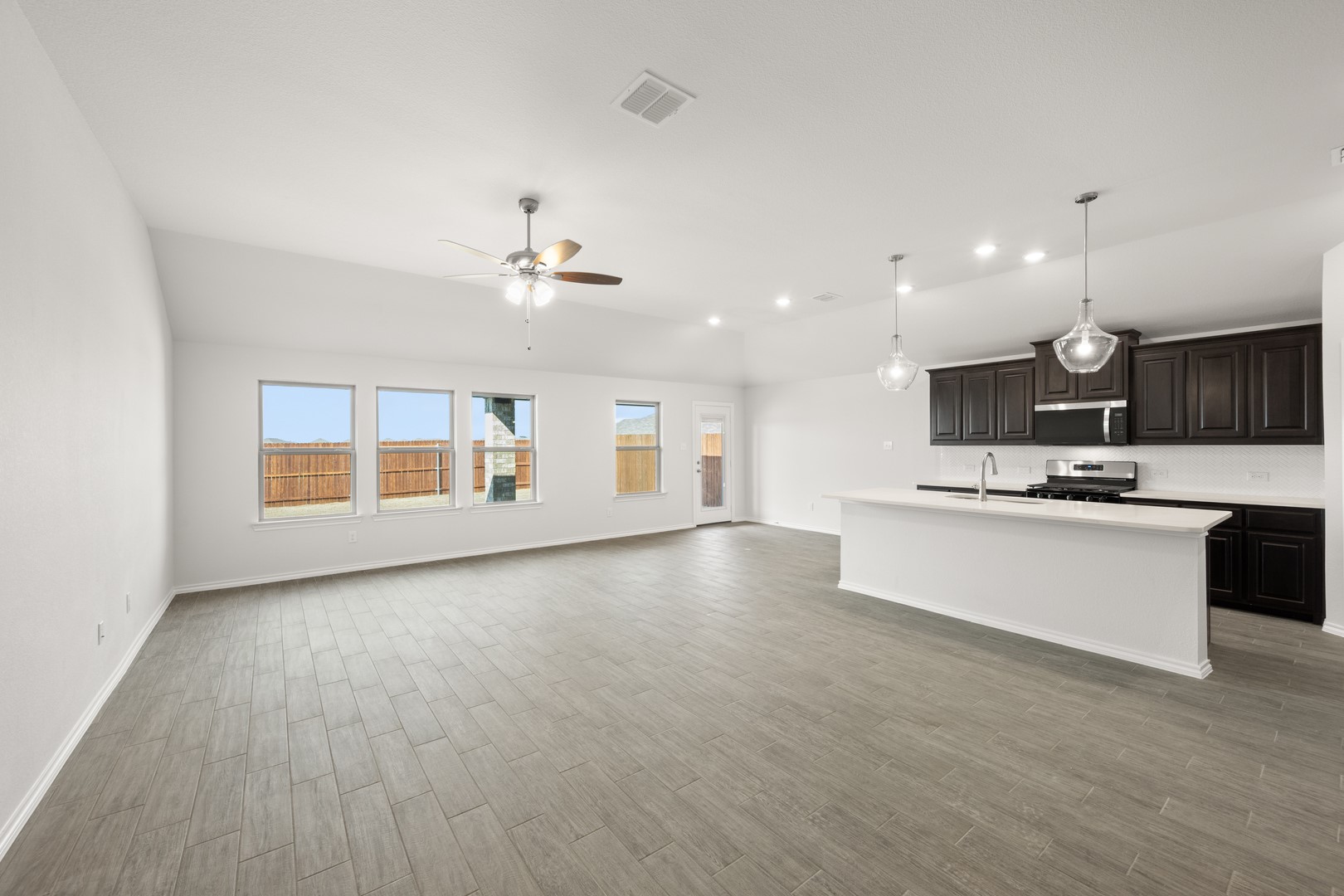 1908 Seminole Drive Cleburne TX 76033