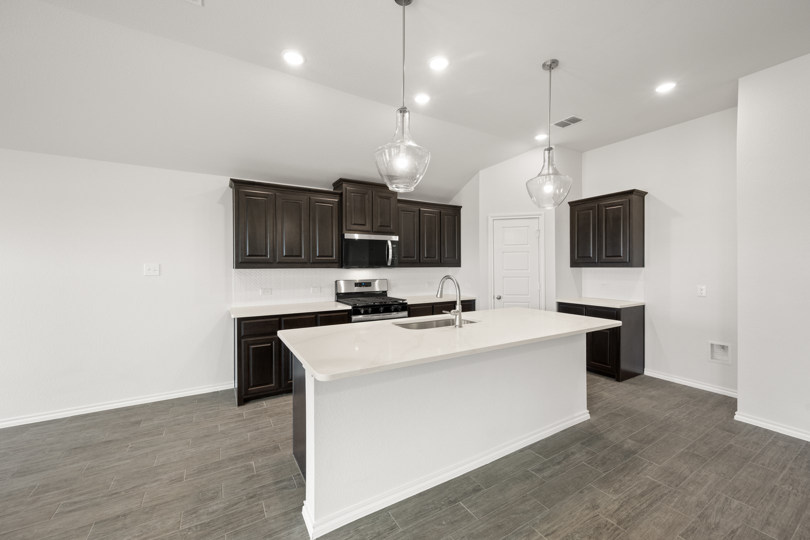 1908 Seminole Drive Cleburne TX 76033