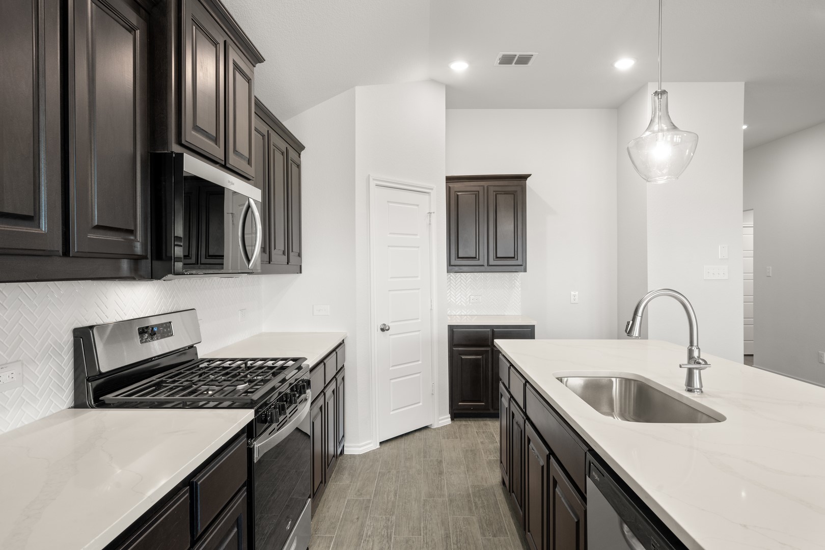 1908 Seminole Drive Cleburne TX 76033