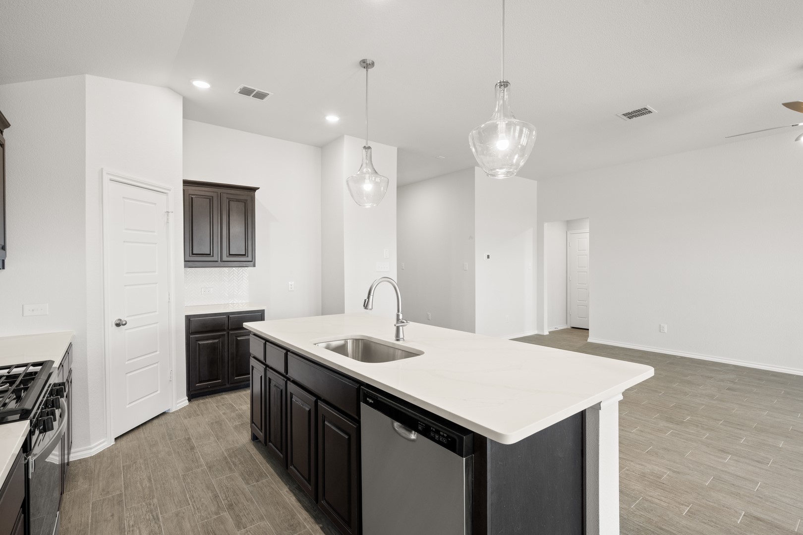 1908 Seminole Drive Cleburne TX 76033
