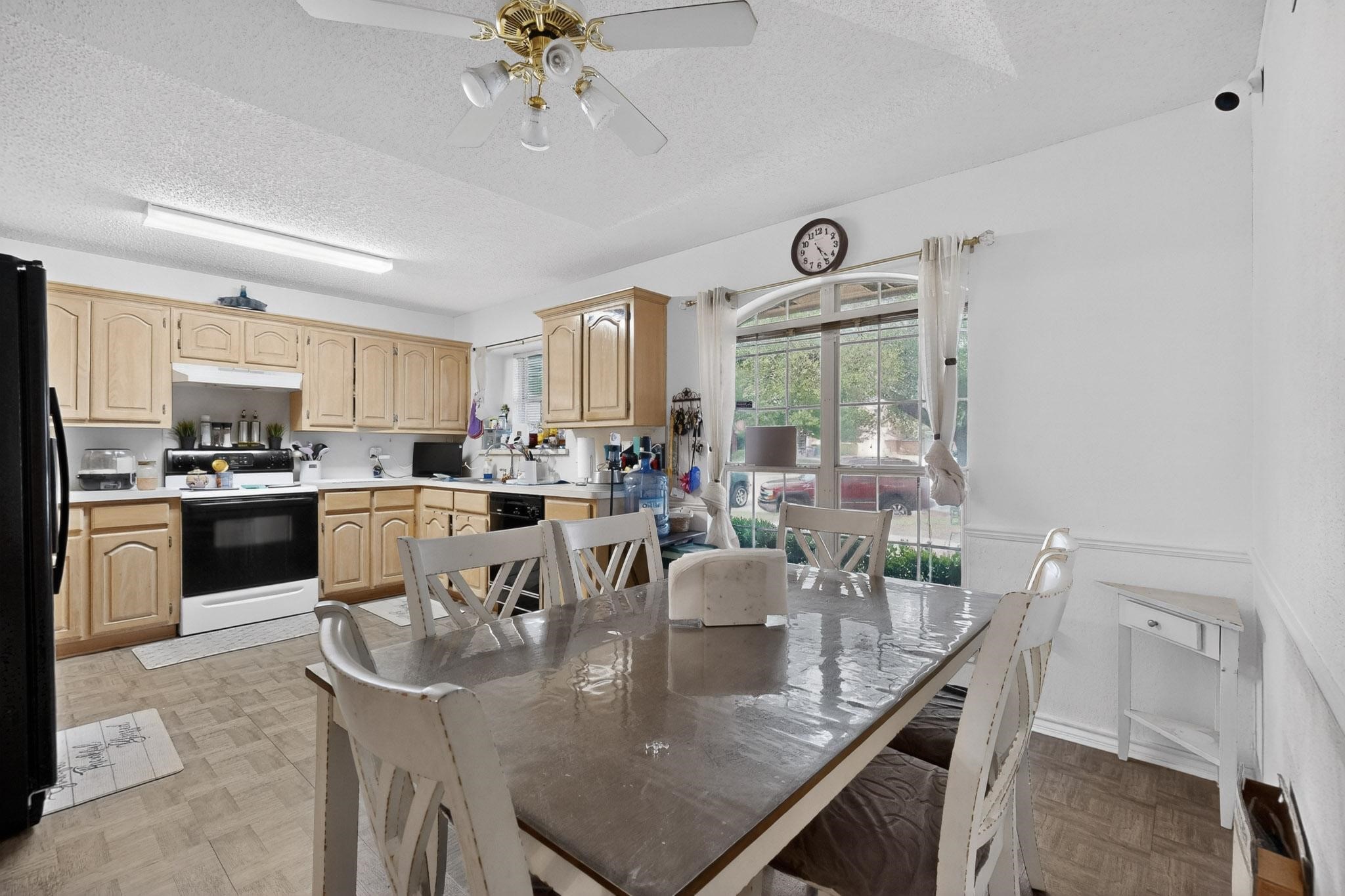 412 Tara Lane Red Oak TX 75154