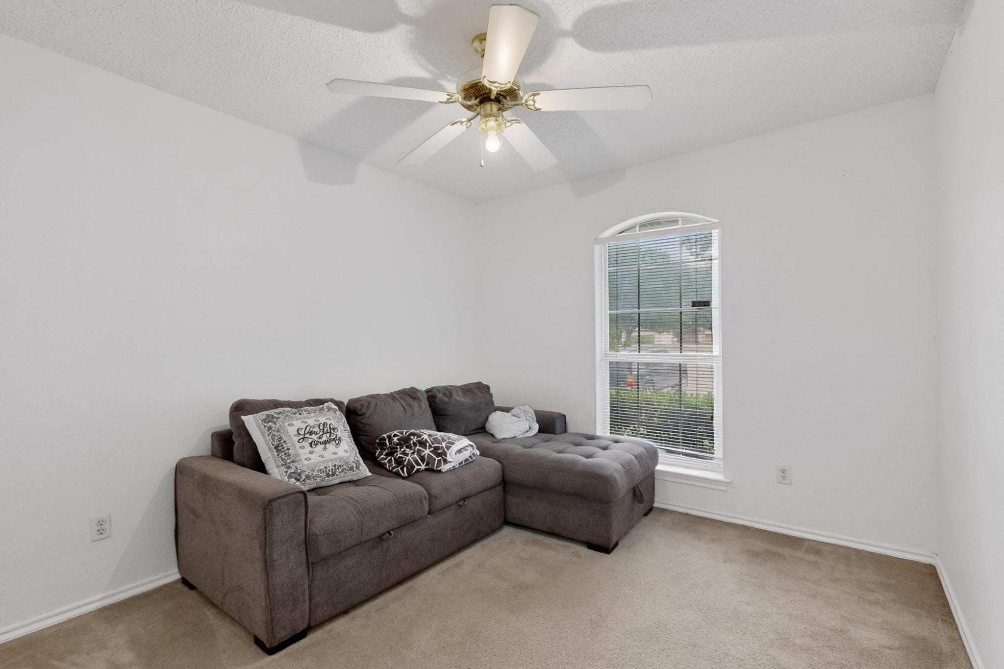 412 Tara Lane Red Oak TX 75154