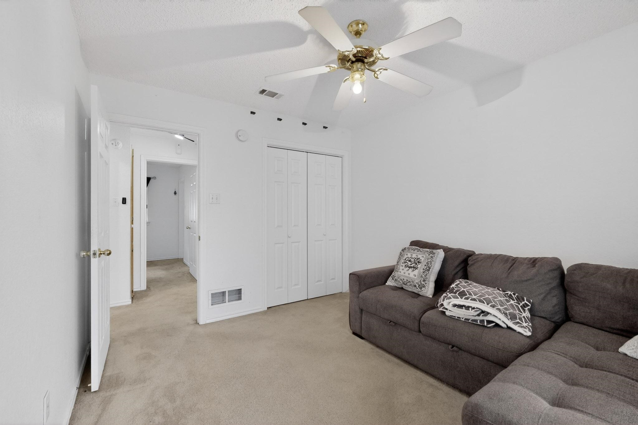 412 Tara Lane Red Oak TX 75154