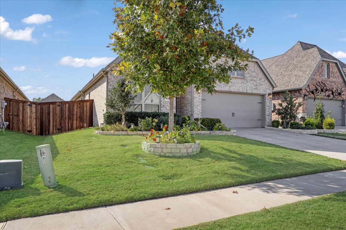 8721 Navidad Falls Drive Mckinney TX 75071