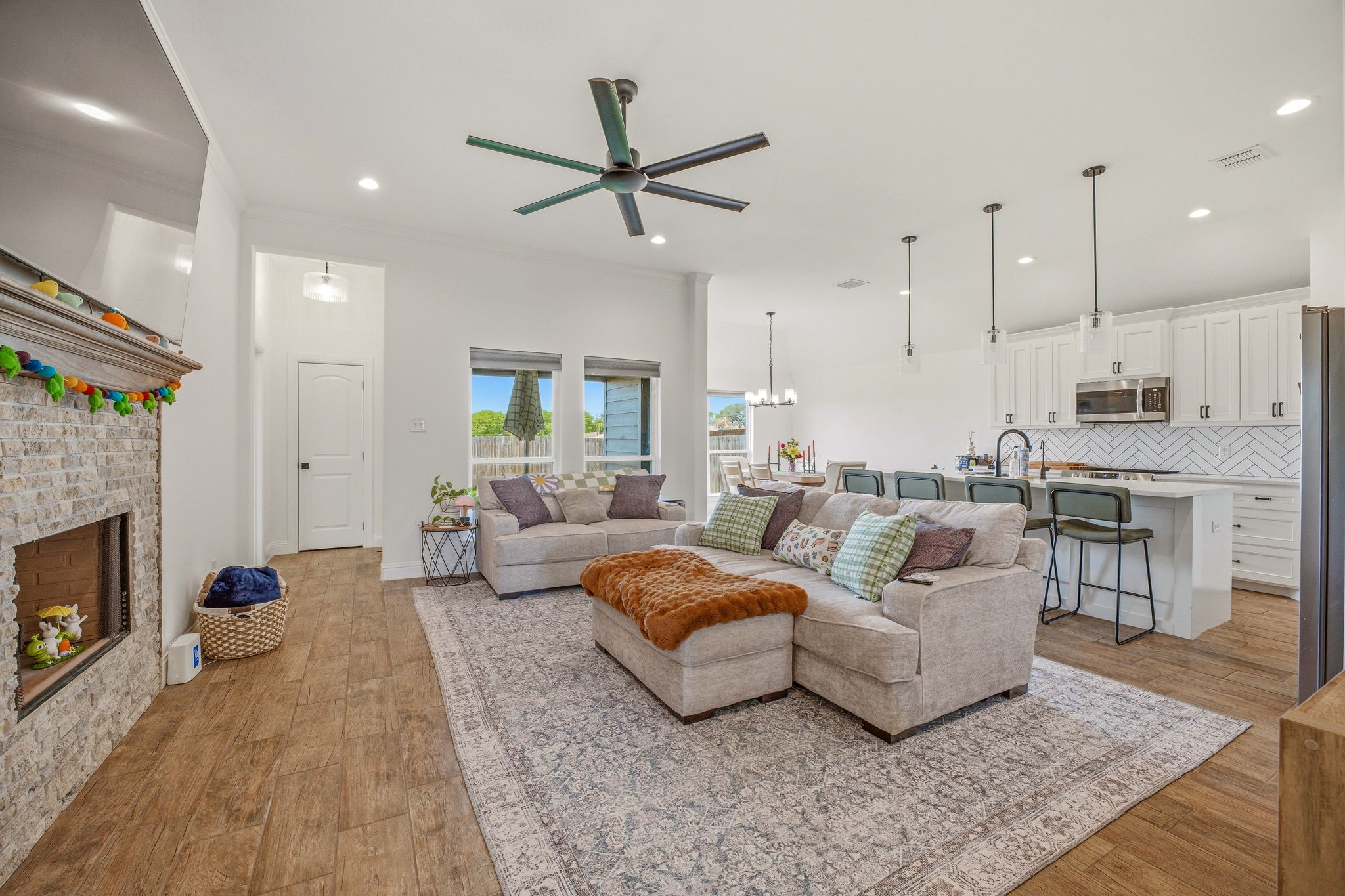 1316 Parkers Draw Avenue Weatherford TX 76086