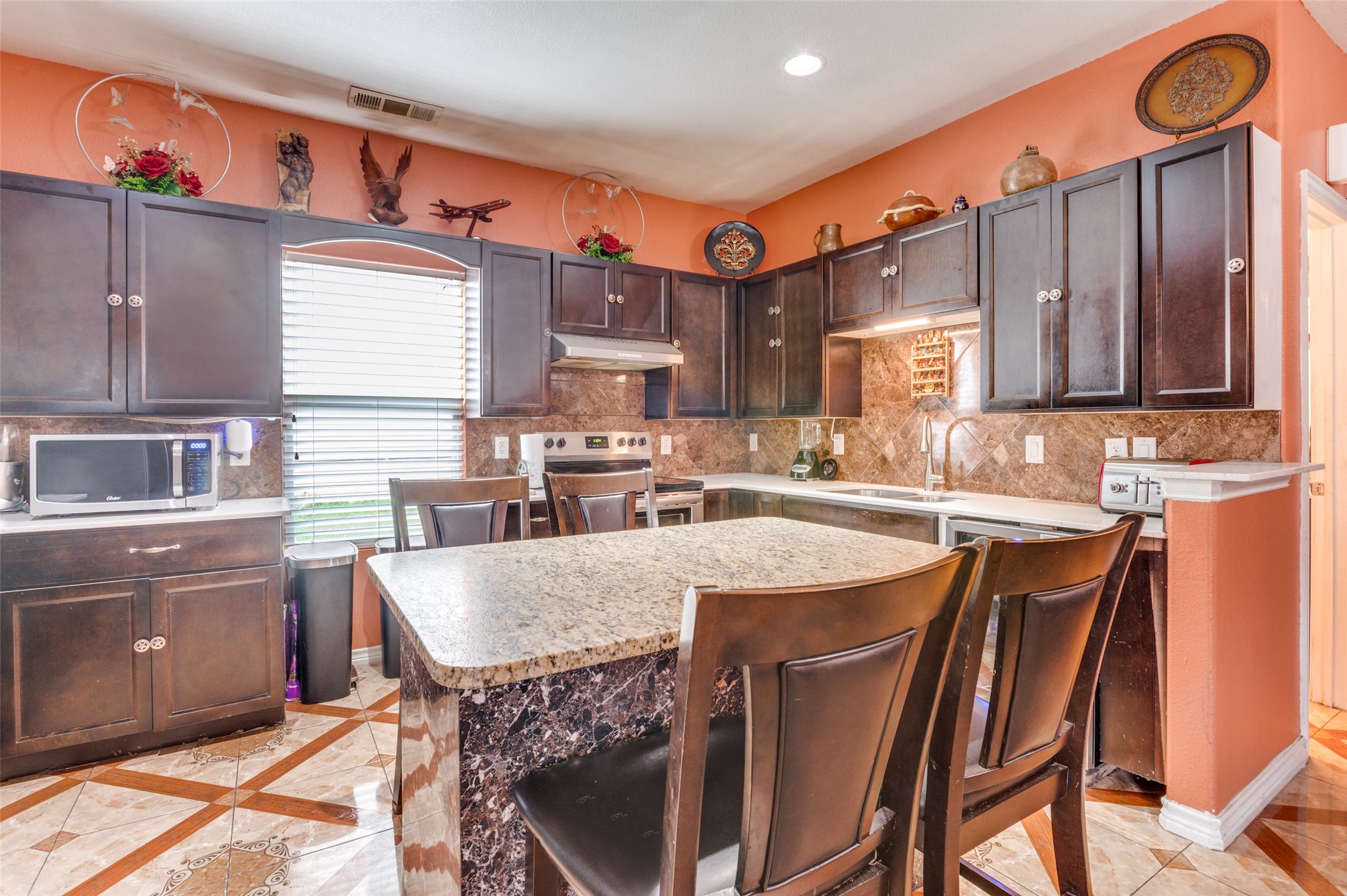 2503 Jim Street Dallas TX 75212