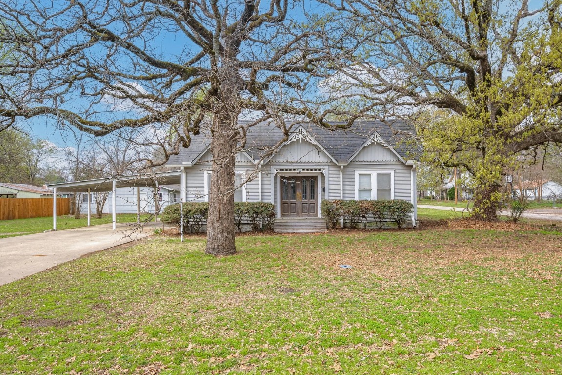 423 N Oleander Street Grand Saline TX 75140