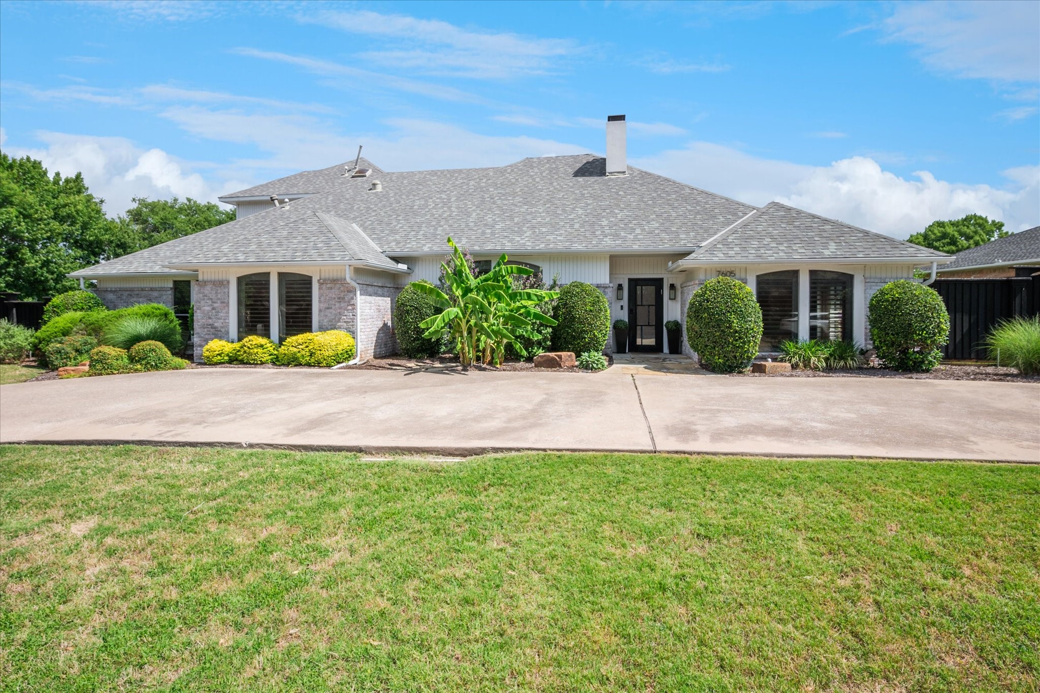 7605 Queens Garden Drive Dallas TX 75248