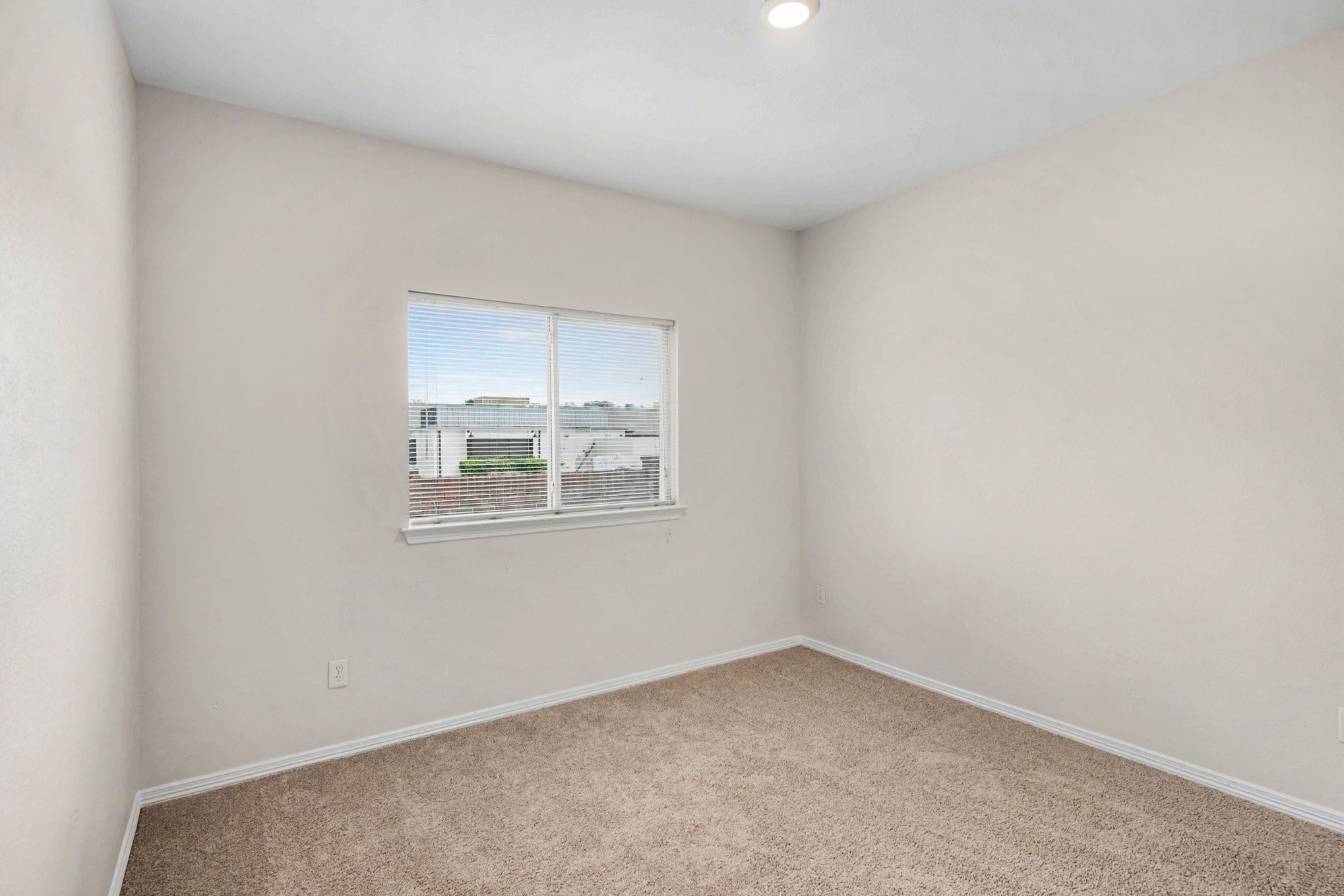1053 Liberty Circle Hurst TX 76053