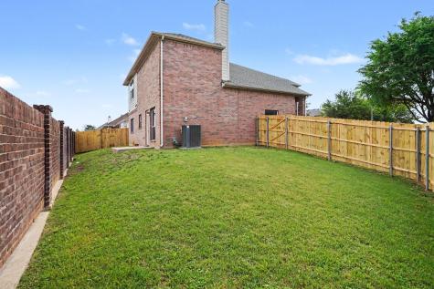 1053 Liberty Circle Hurst TX 76053