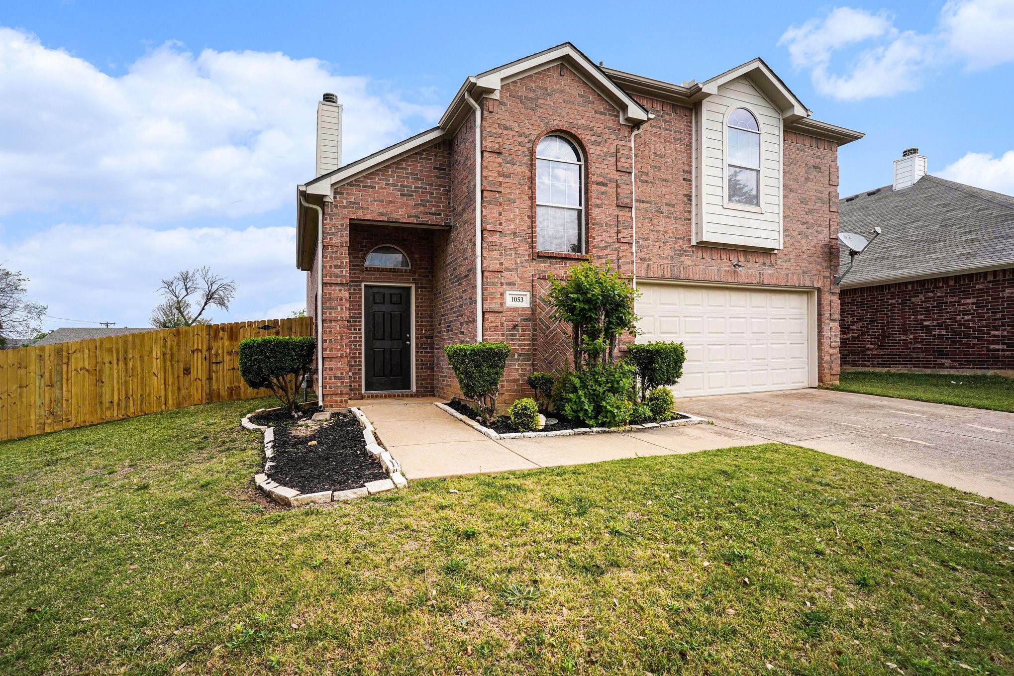 1053 Liberty Circle Hurst TX 76053
