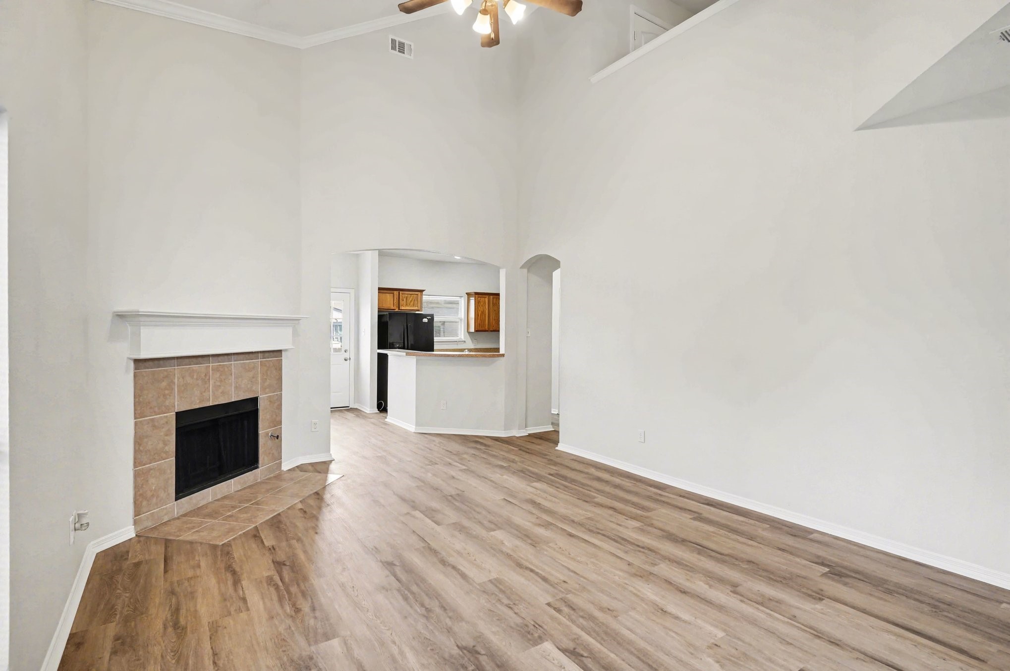 1053 Liberty Circle Hurst TX 76053