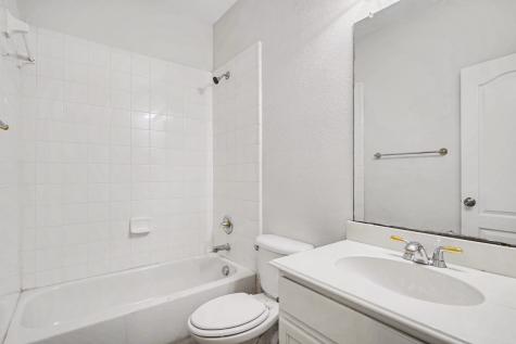 1053 Liberty Circle Hurst TX 76053