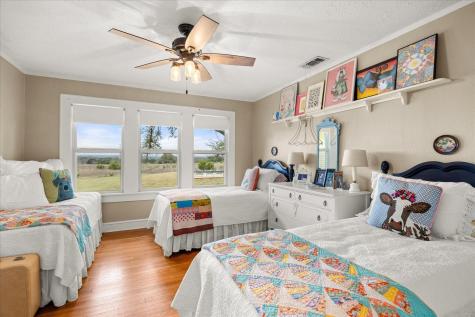 6624 County Road 218 Iredell TX 76649
