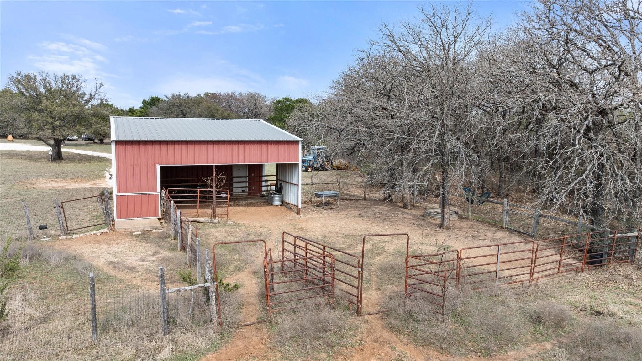 6624 County Road 218 Iredell TX 76649