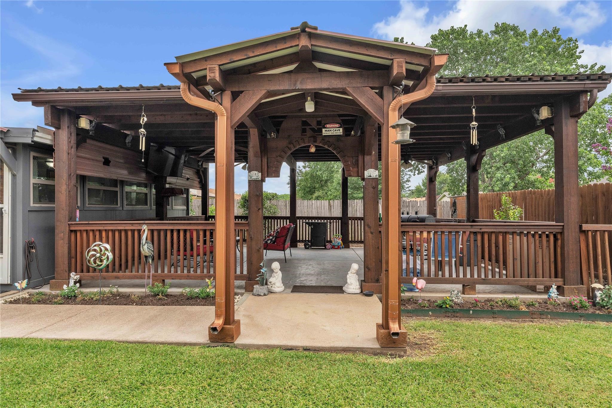 7613 Clover Lane Watauga TX 76148