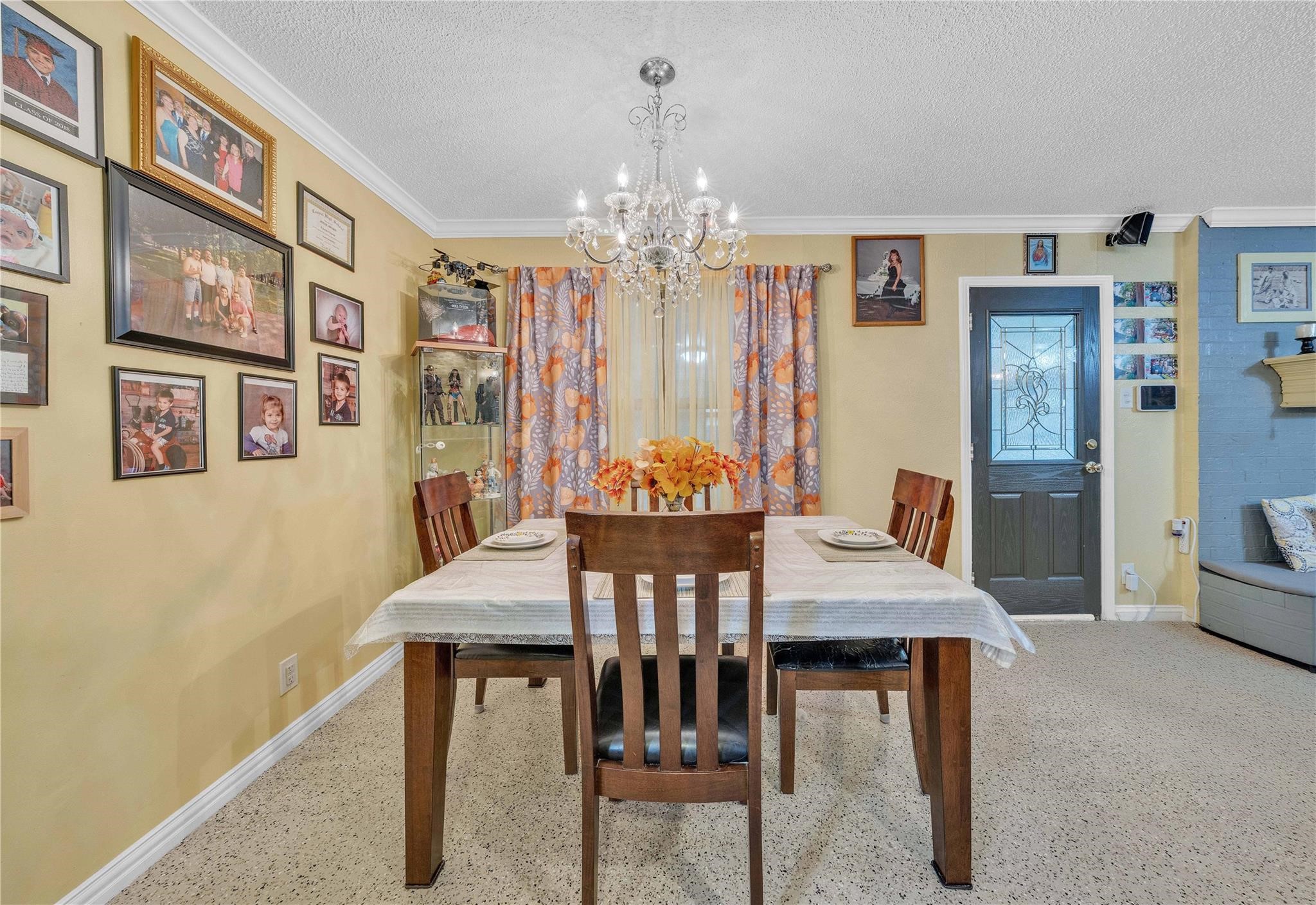 7613 Clover Lane Watauga TX 76148