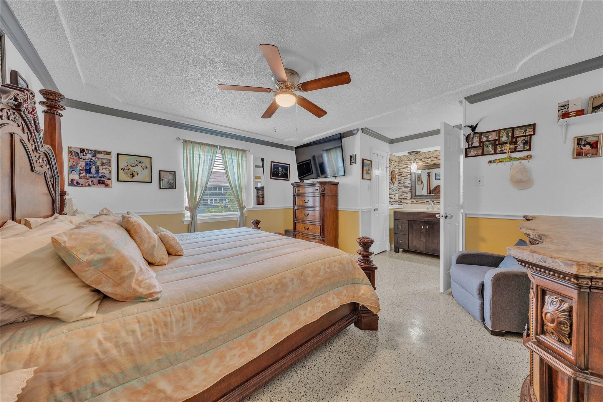 7613 Clover Lane Watauga TX 76148