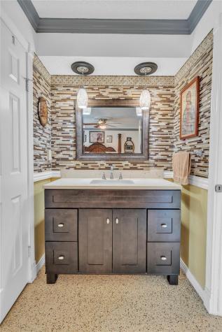 7613 Clover Lane Watauga TX 76148