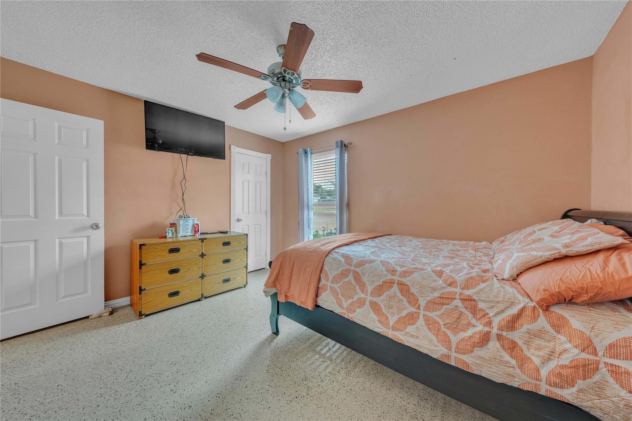 7613 Clover Lane Watauga TX 76148