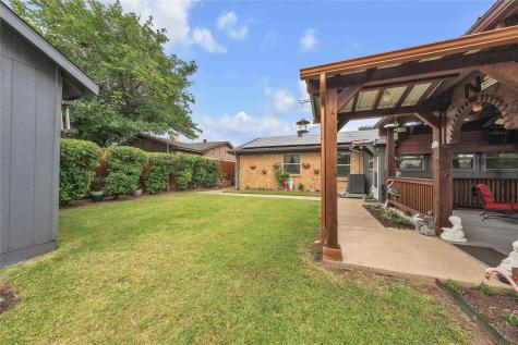 7613 Clover Lane Watauga TX 76148