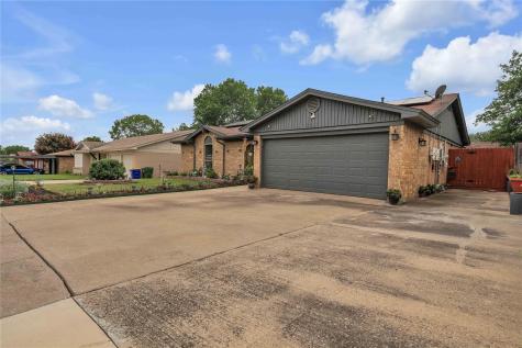 7613 Clover Lane Watauga TX 76148