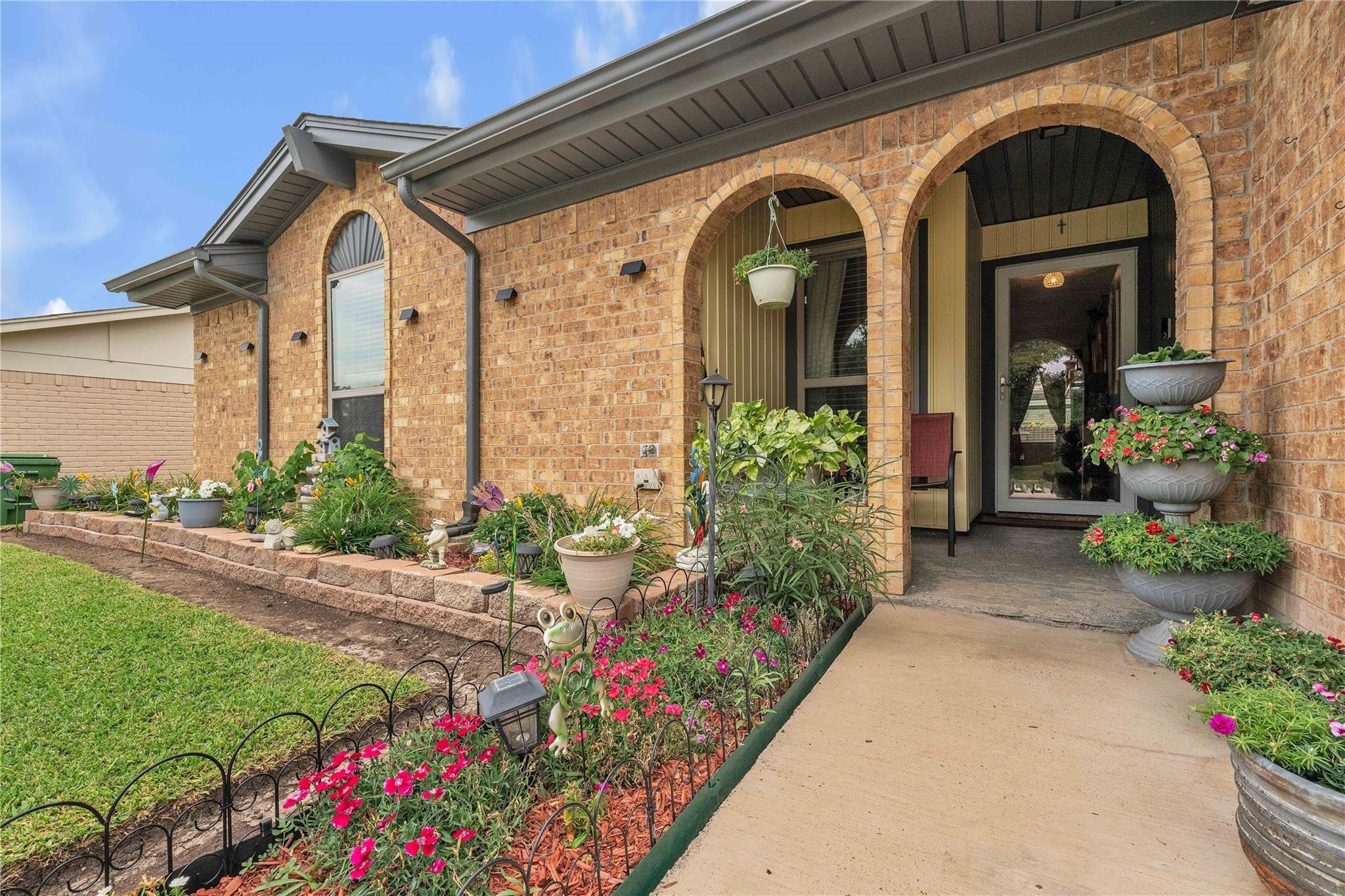 7613 Clover Lane Watauga TX 76148