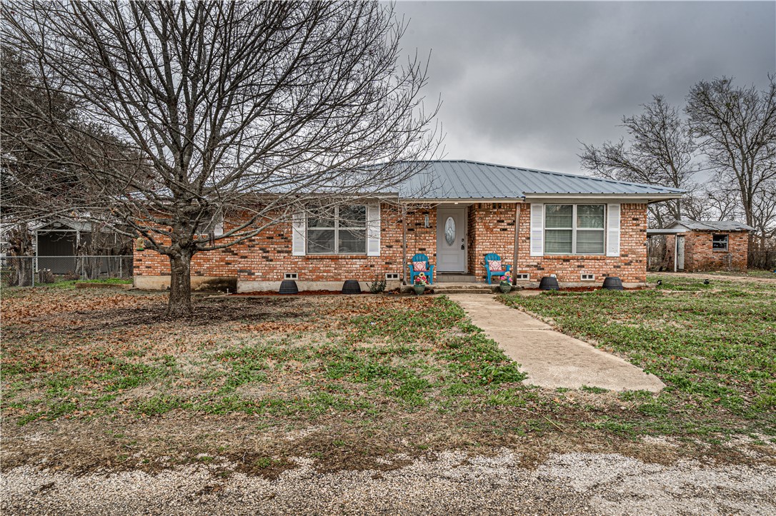 133 Fm 1996 Oglesby TX 76561