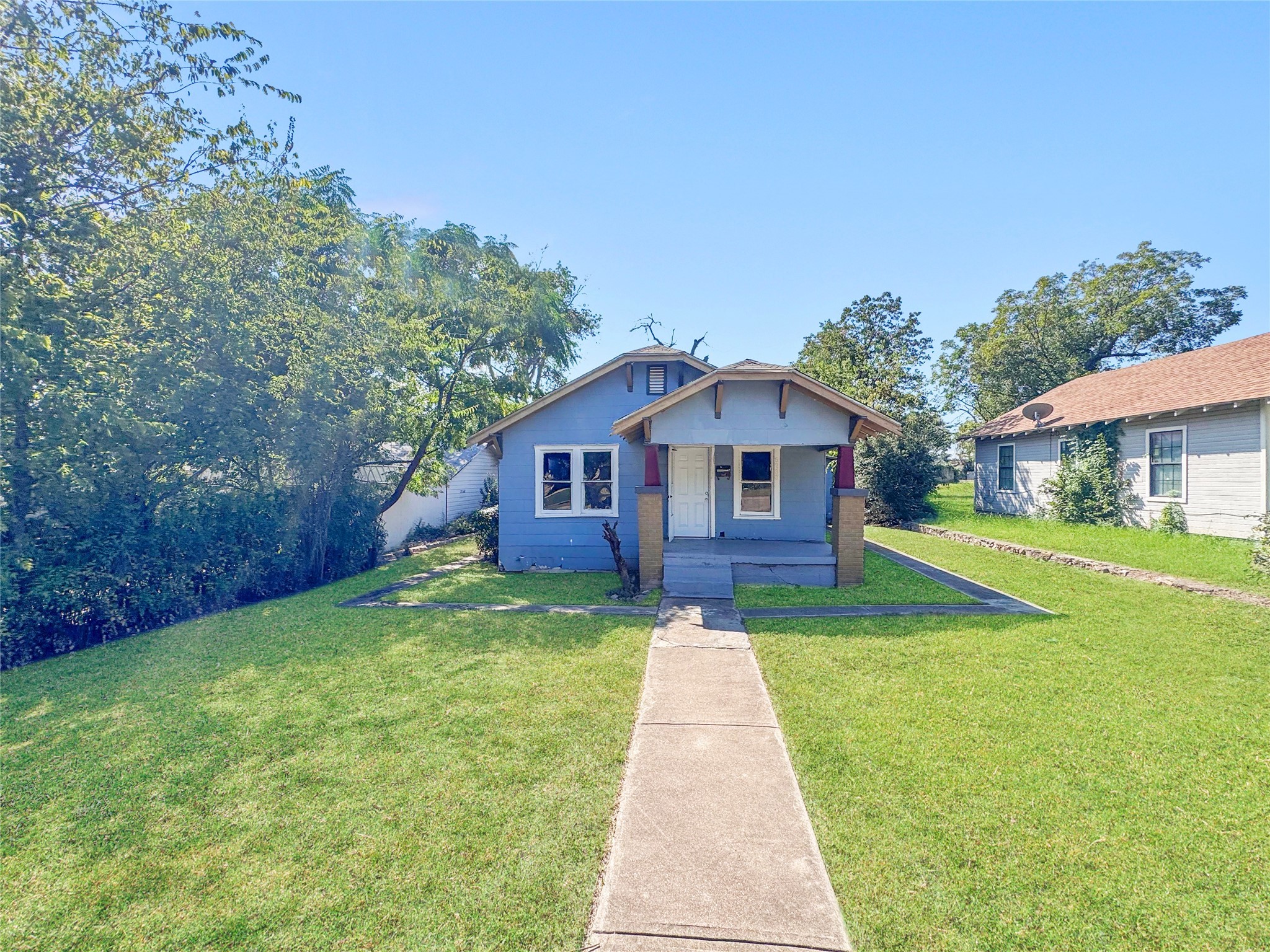 5733 Bonnell Avenue Fort Worth TX 76107
