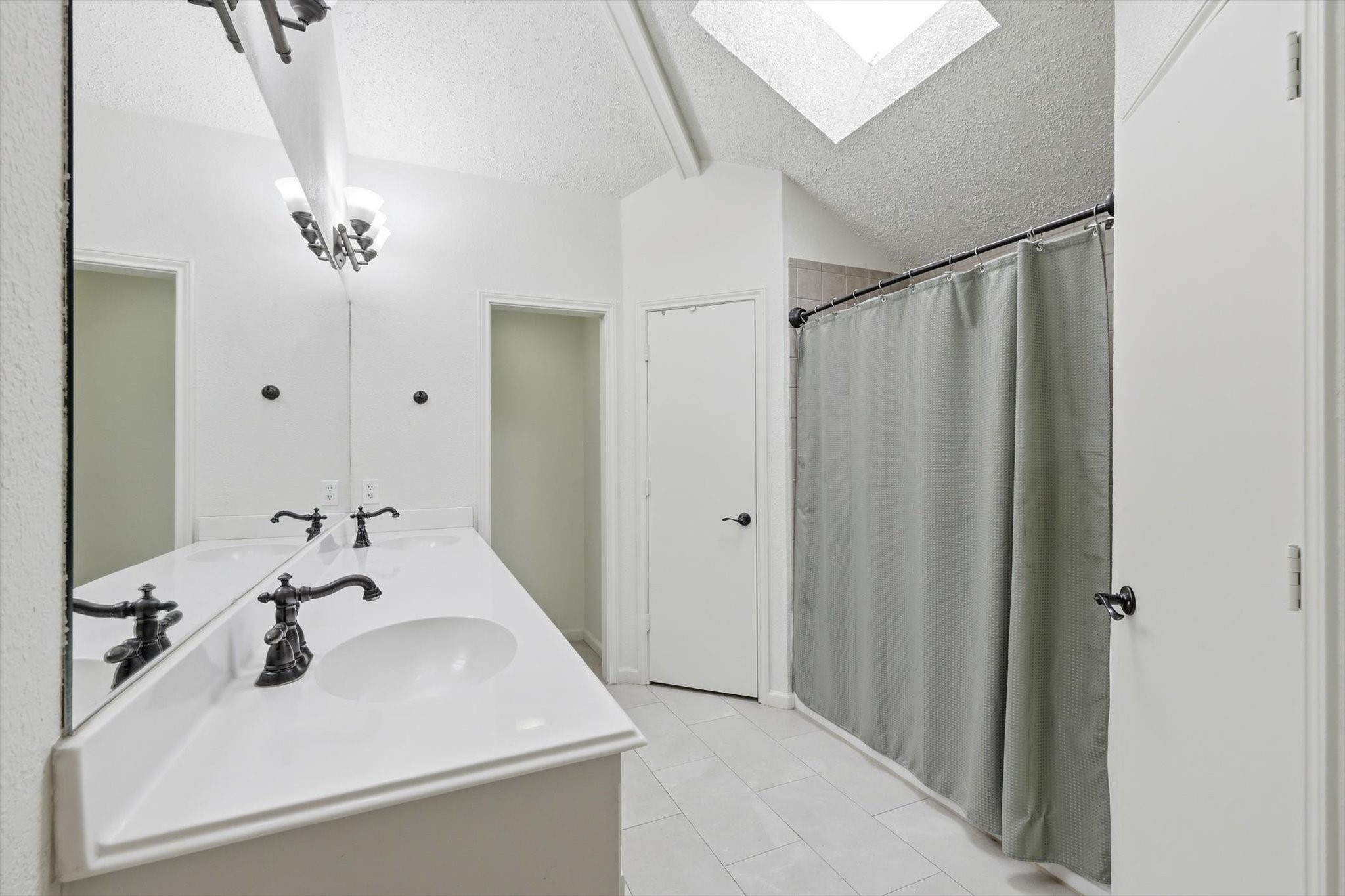 1629 Parkside Trail Lewisville TX 75077