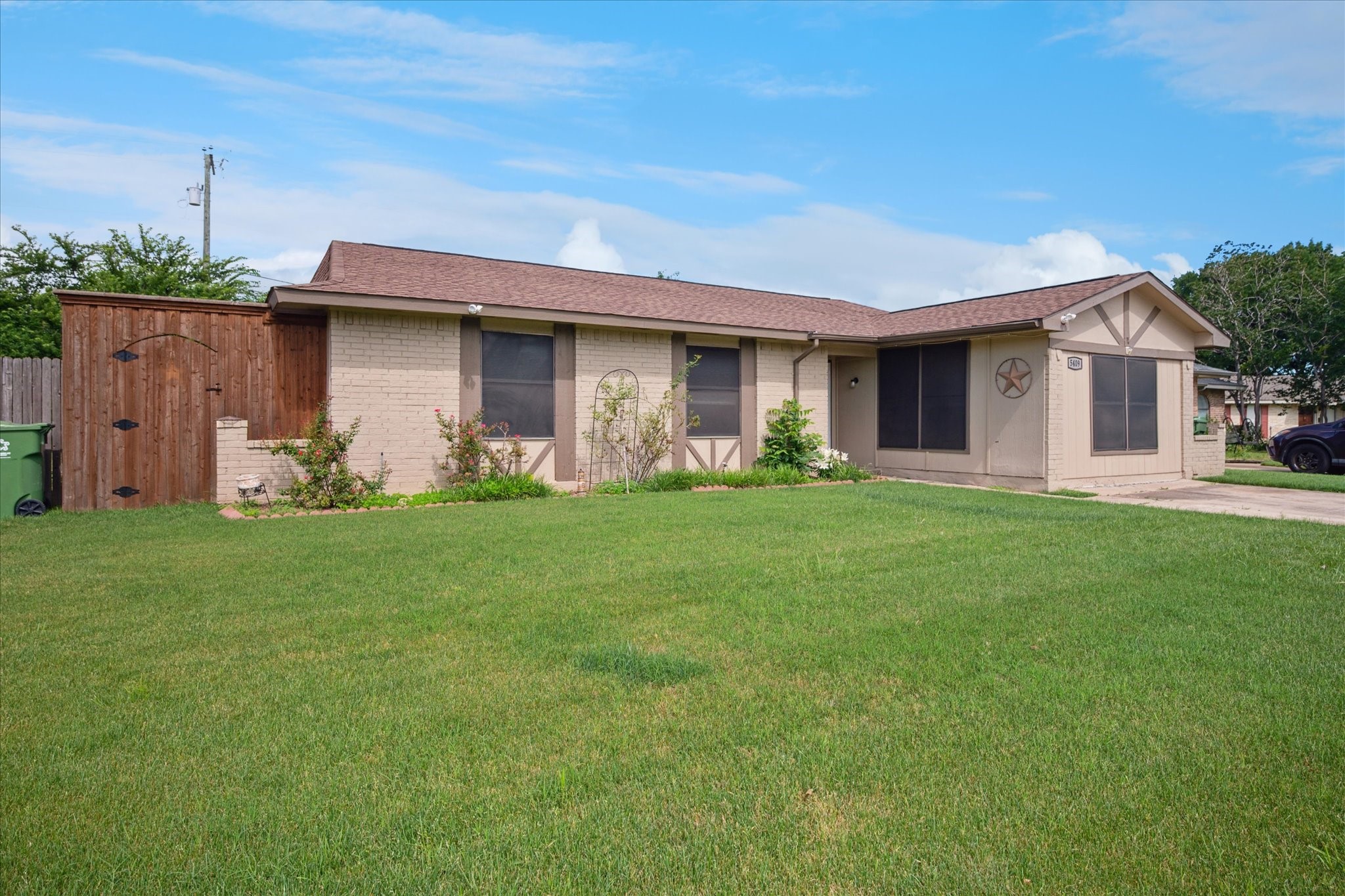 5409 Queens Court Lake Dallas TX 75065