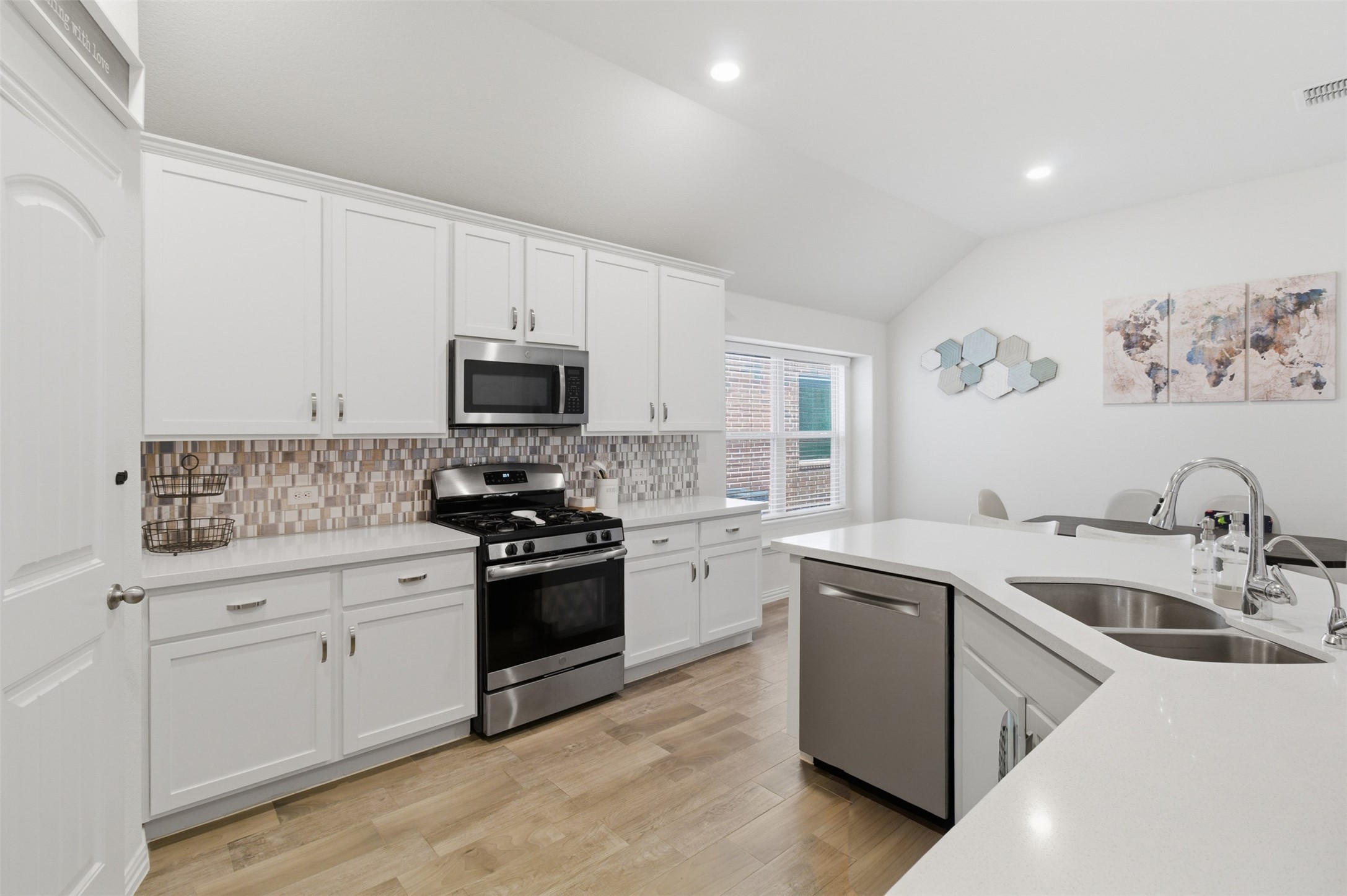 909 Black Hawk Drive Princeton TX 75407