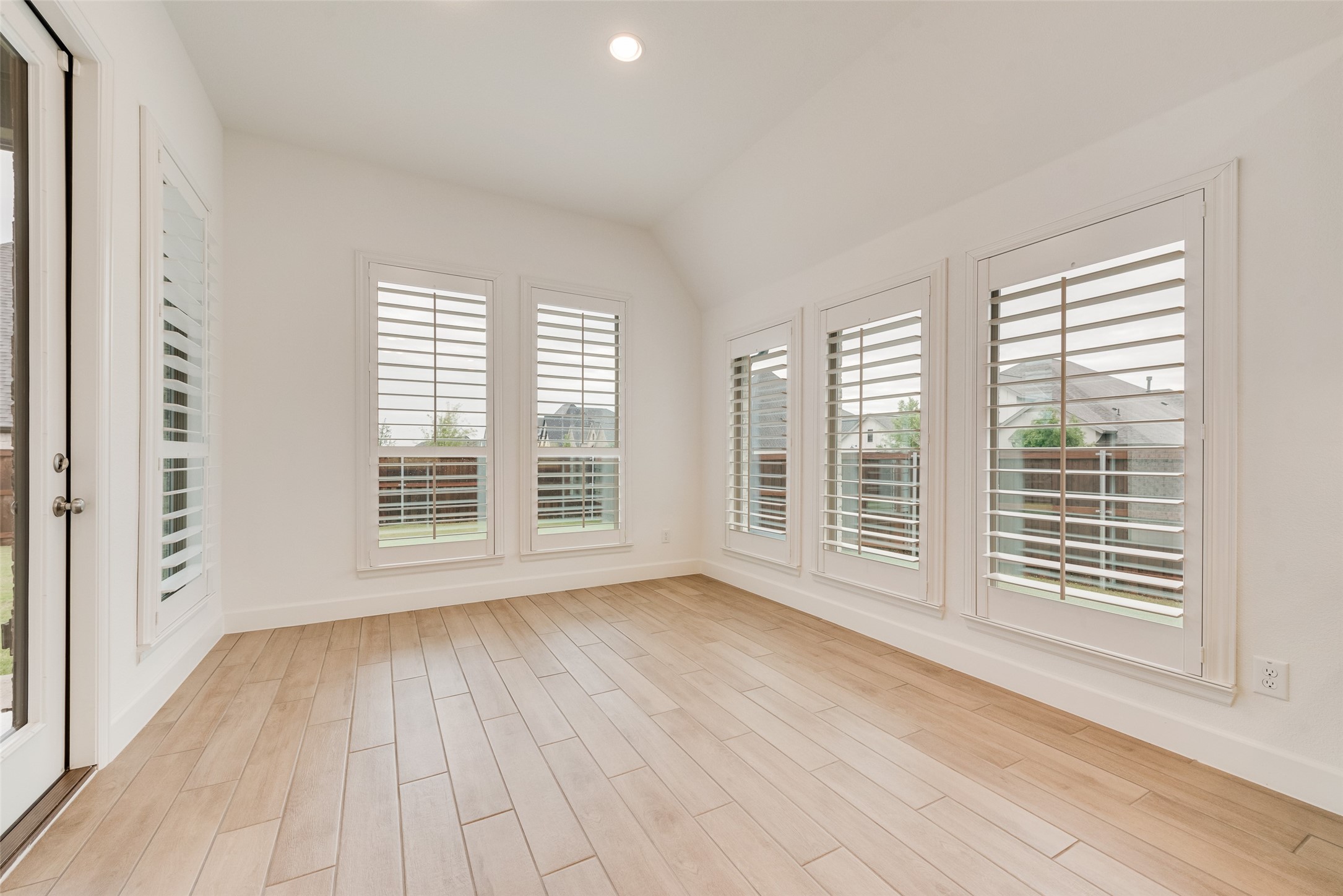 2442 Sibley Drive Midlothian TX 76065