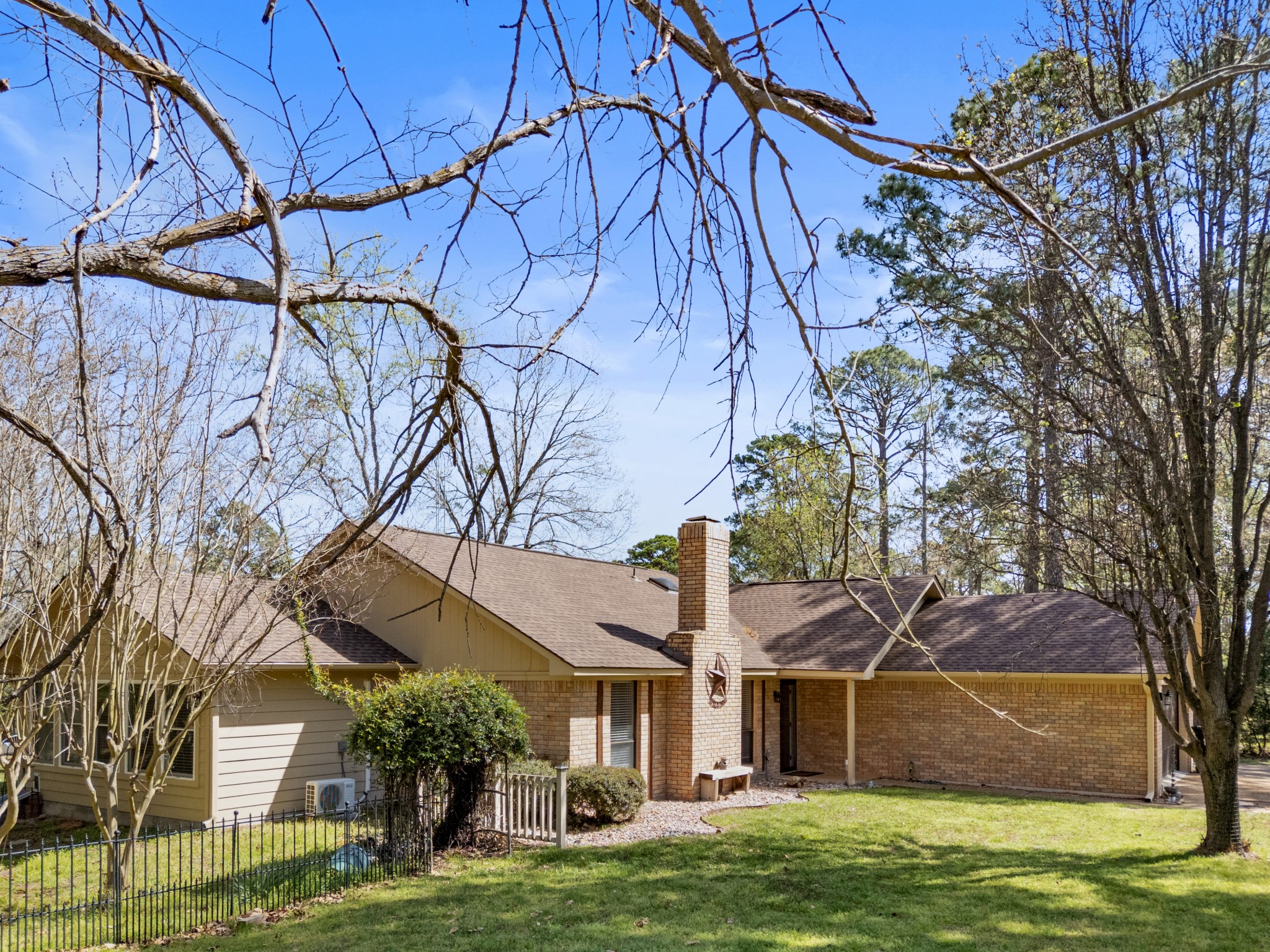 109 Old Barn Circle Holly Lake Ranch TX 75765