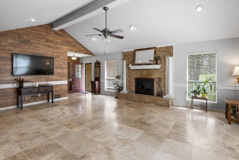 109 Old Barn Circle Holly Lake Ranch TX 75765