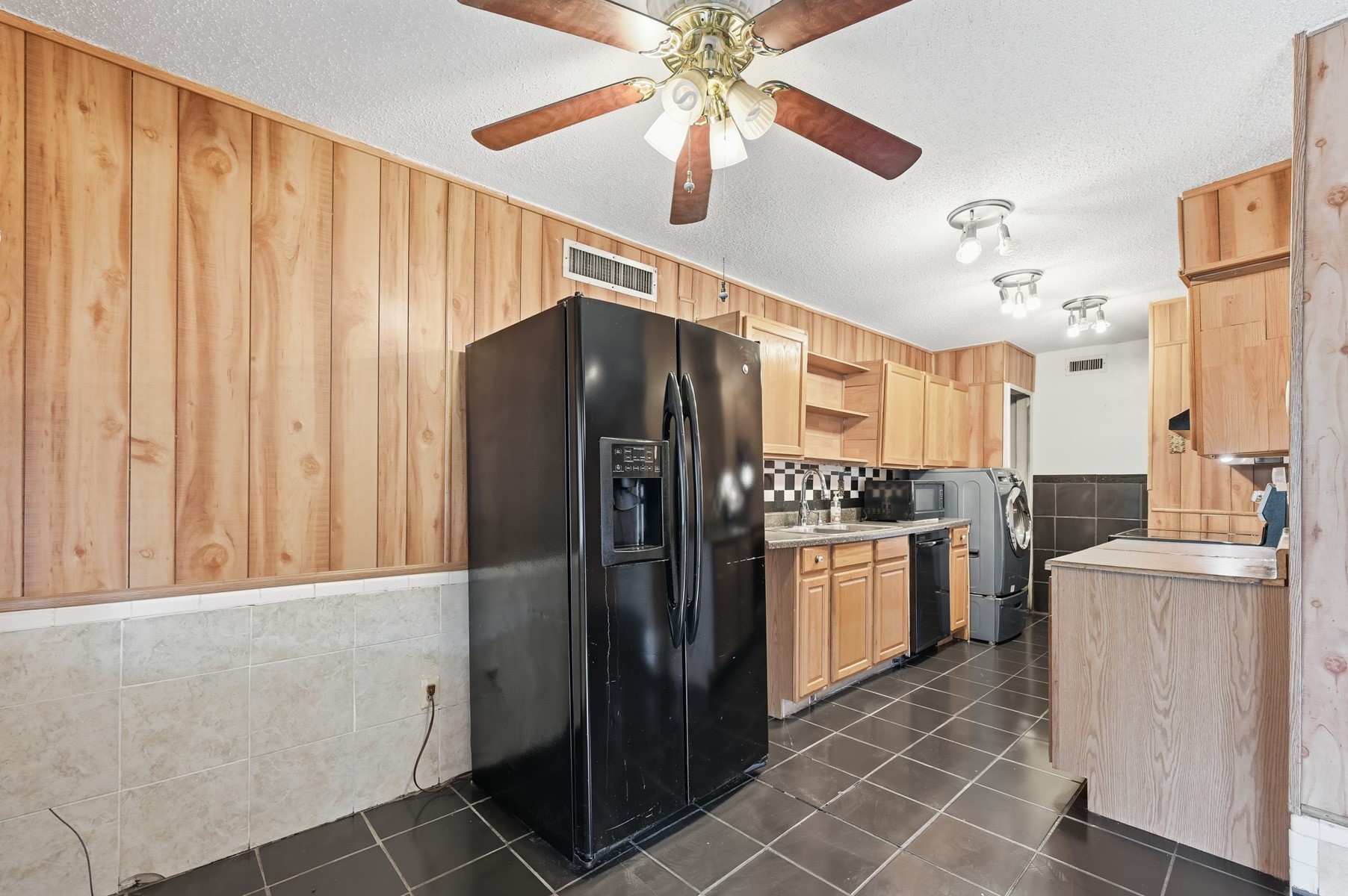 3361 P Avenue Plano TX 75074