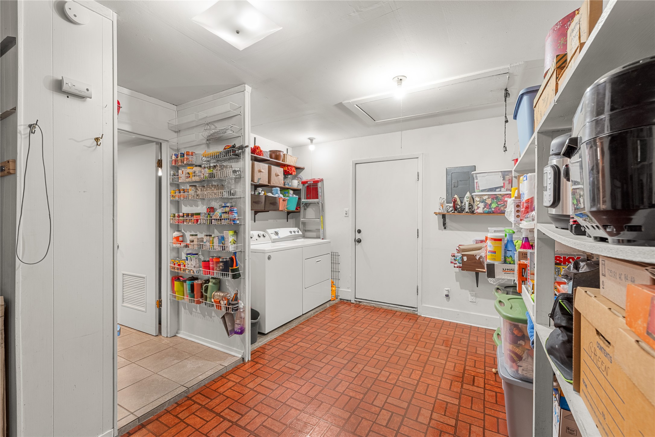 4208 Shipley Court Benbrook TX 76116