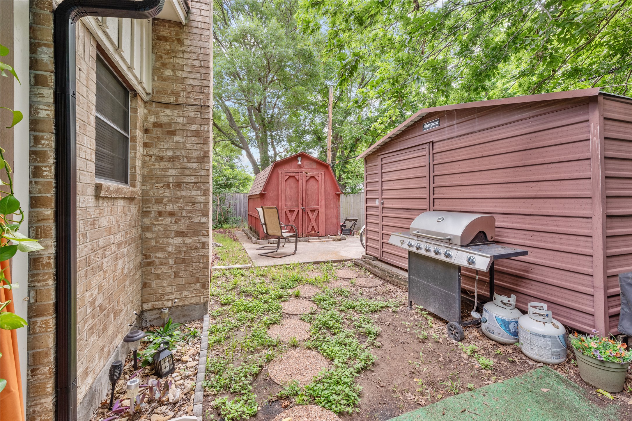 4208 Shipley Court Benbrook TX 76116