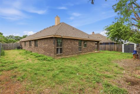 1924 Carrington Glenn Heights TX 75154
