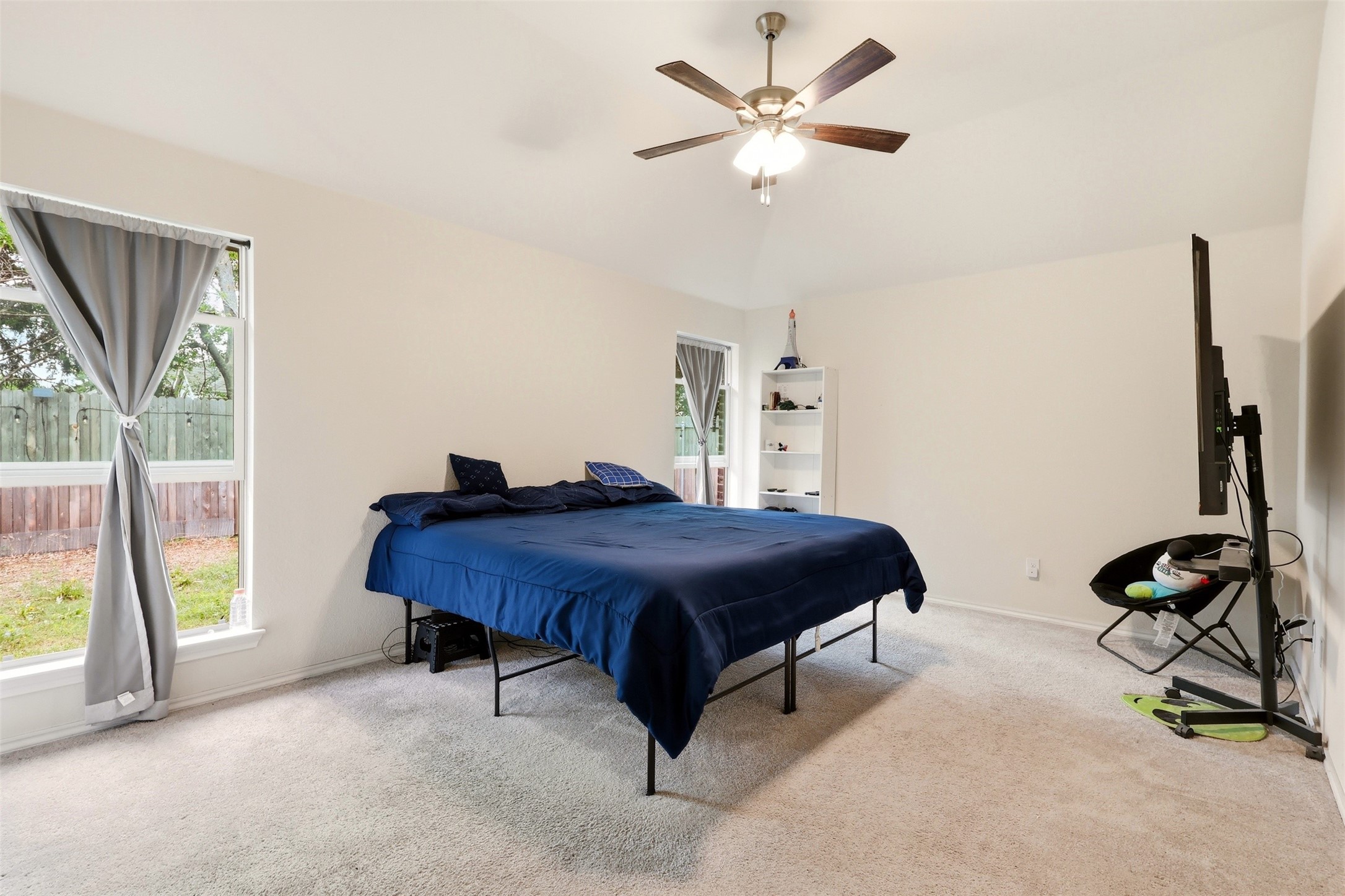 1924 Carrington Glenn Heights TX 75154