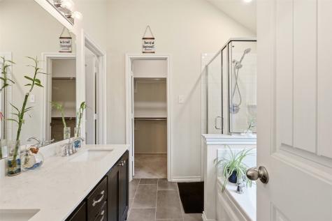 1924 Carrington Glenn Heights TX 75154
